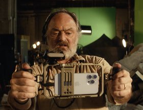 Apple – On With The Show